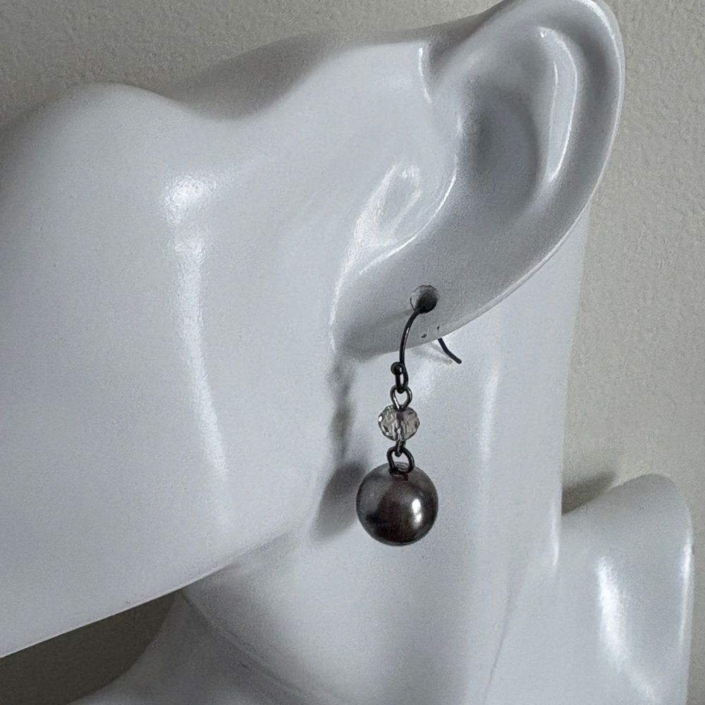 Sophisticated Faux  Pearl Dangle 1”Earrings
